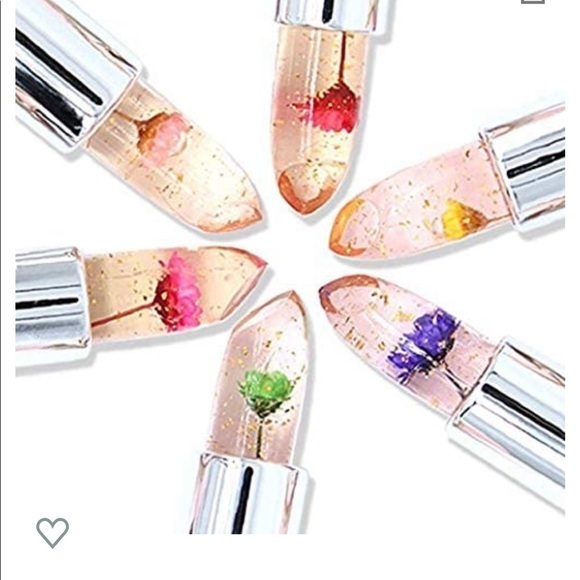 Color Changing Lipstick - Picture 5 of 5